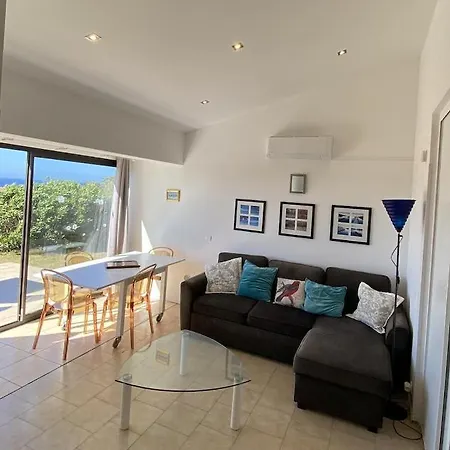Tres Belle Petite Maison Avec Terrasse *